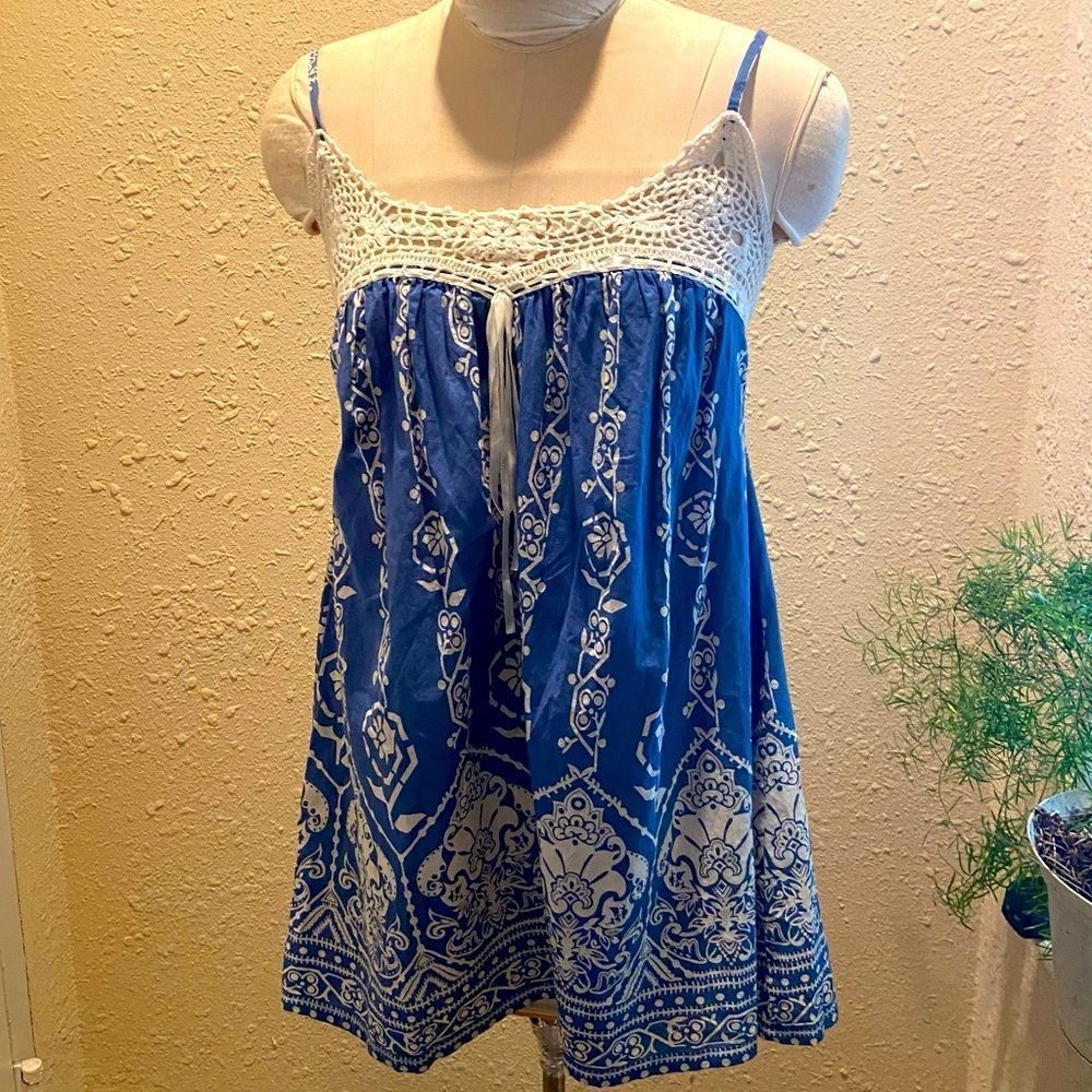 Crochet detailed boho top